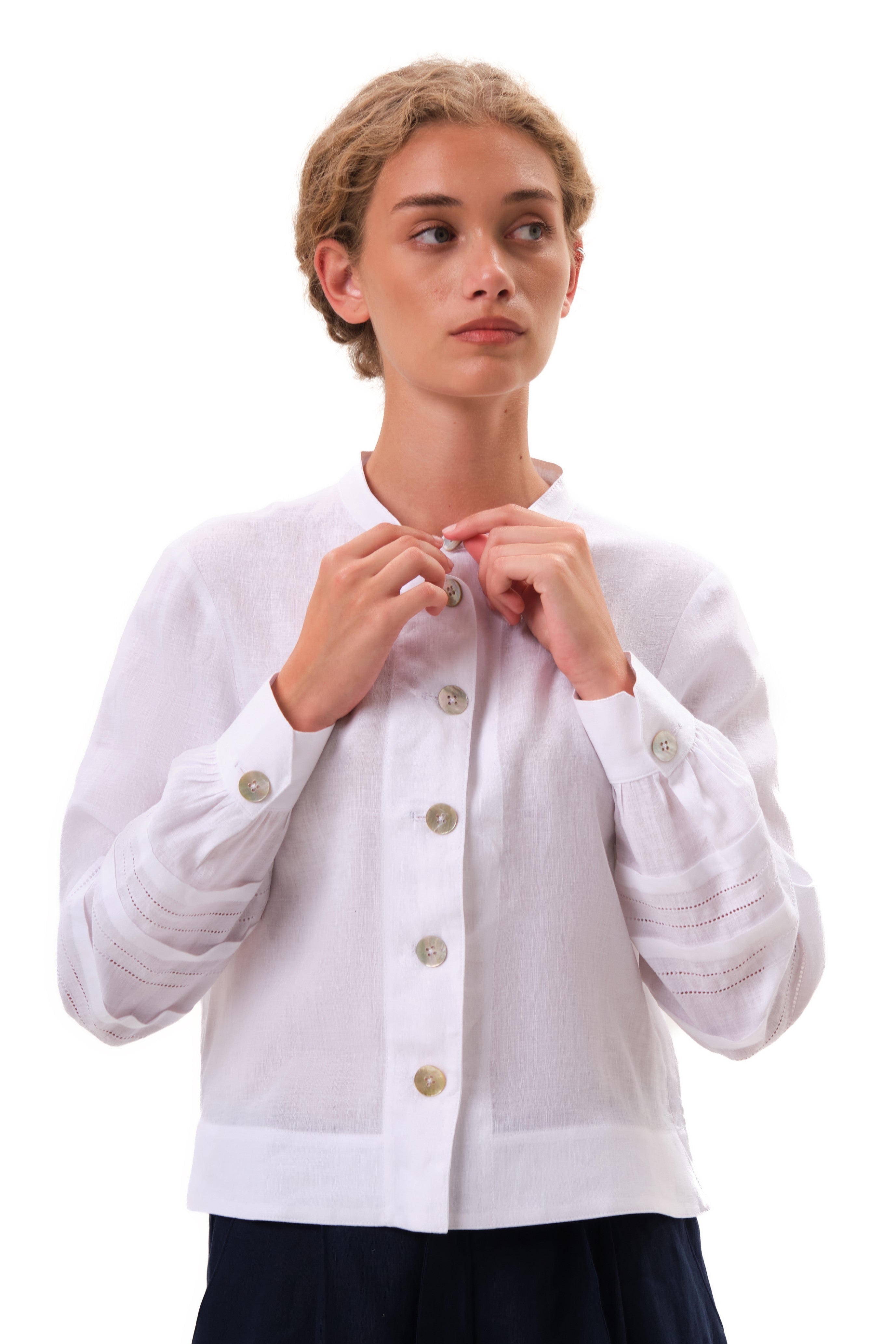 felicitas-damenjacke-jalisa-leinenjacke-mit-stehkragen image 4