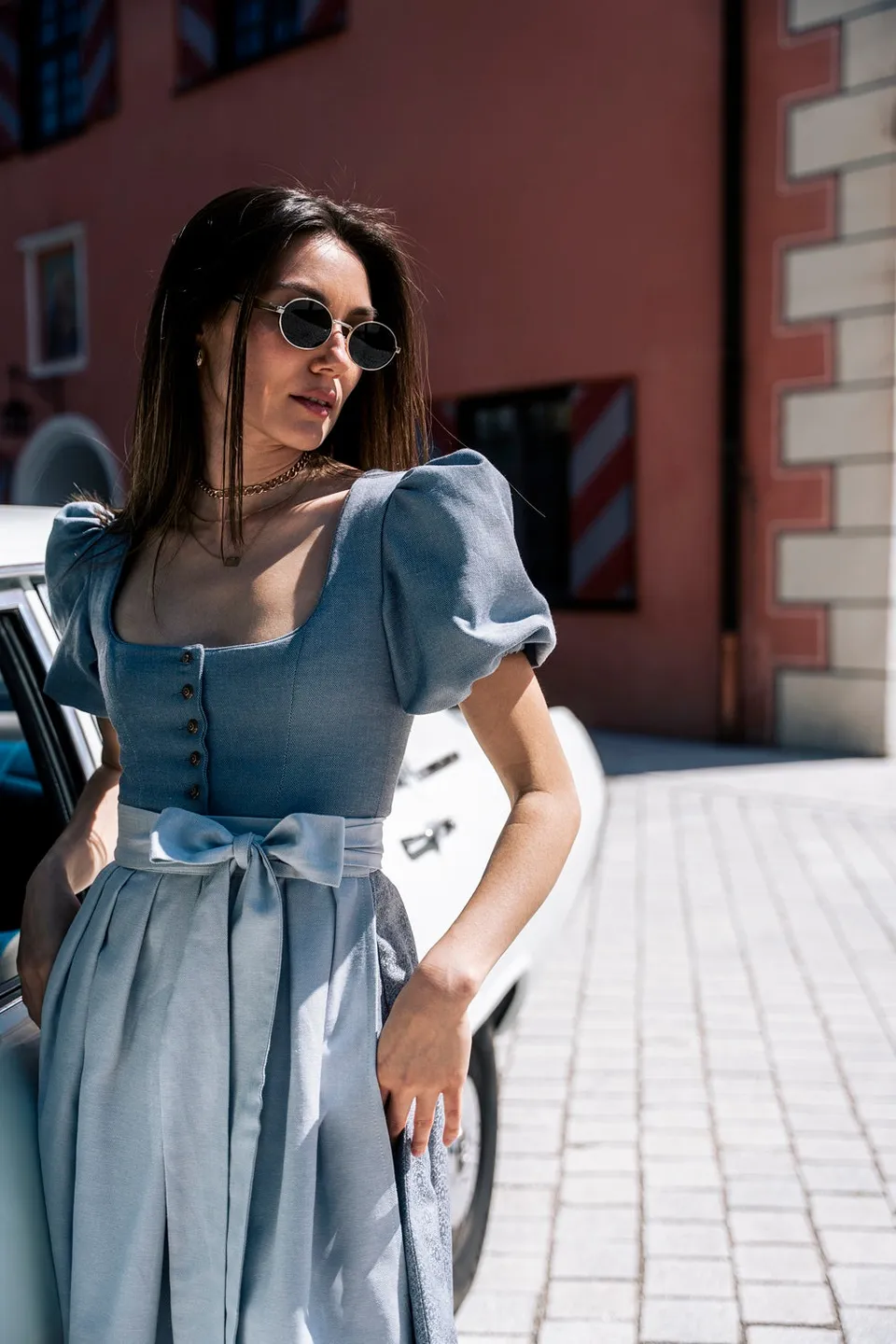 alpenherz-dirndl-magdalena-blau-baumwoll-dirndl-mit-puffarm-75-cm image 1