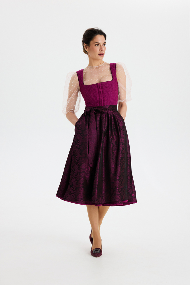 traumtrachten-dirndl-camilla-in-lila-mit-2-looks image 5