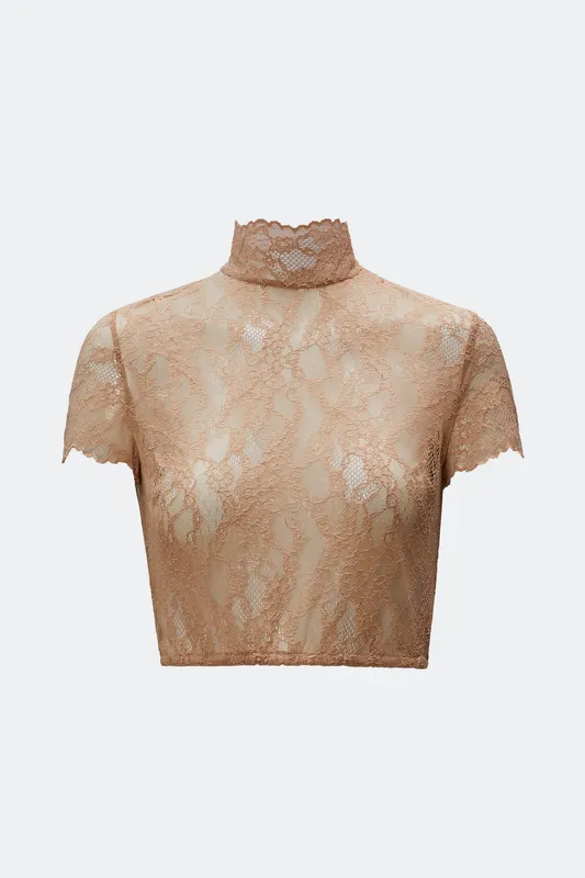 traumtrachten-dirndlbluse-wilhelmine-in-beige image 1