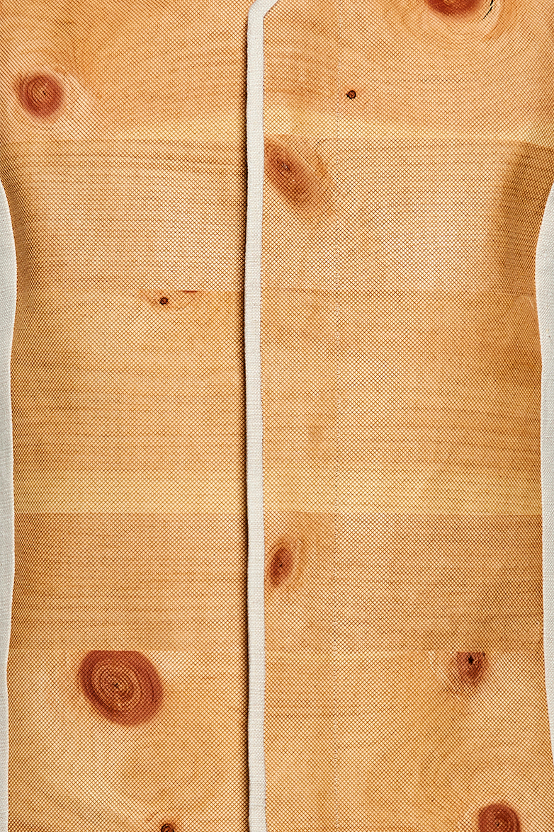 g-ssl-die-kraft-der-zirbe-gilet-f-r-m-nner-aus-leinen-mit-zirbenholz image 4