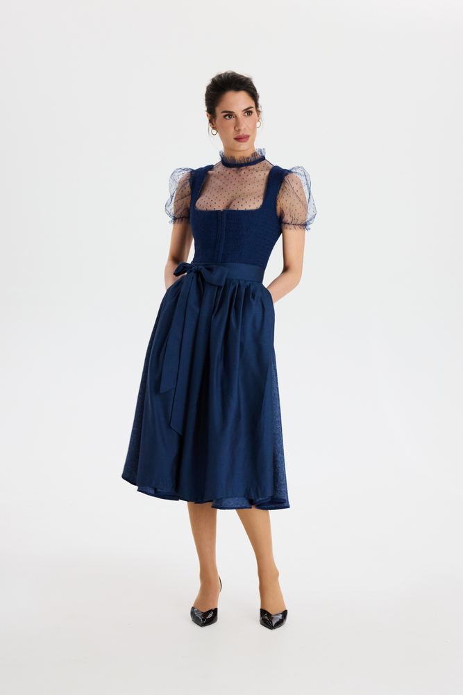 traumtrachten-dirndl-livia-in-nachtblau image 5