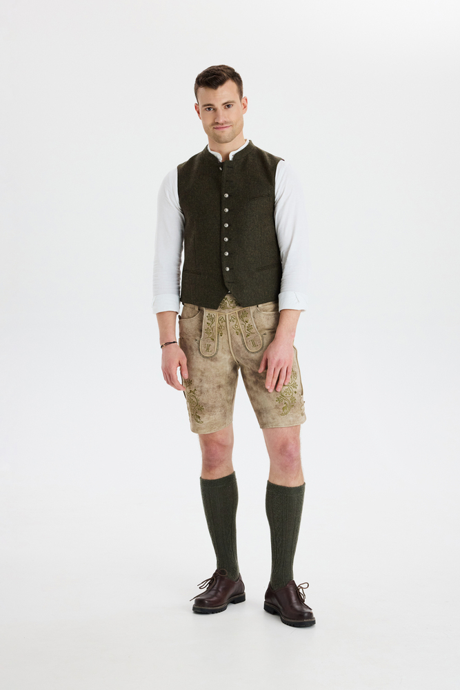 traumtrachten-wildbocklederhose-xaver-in-hell image 3