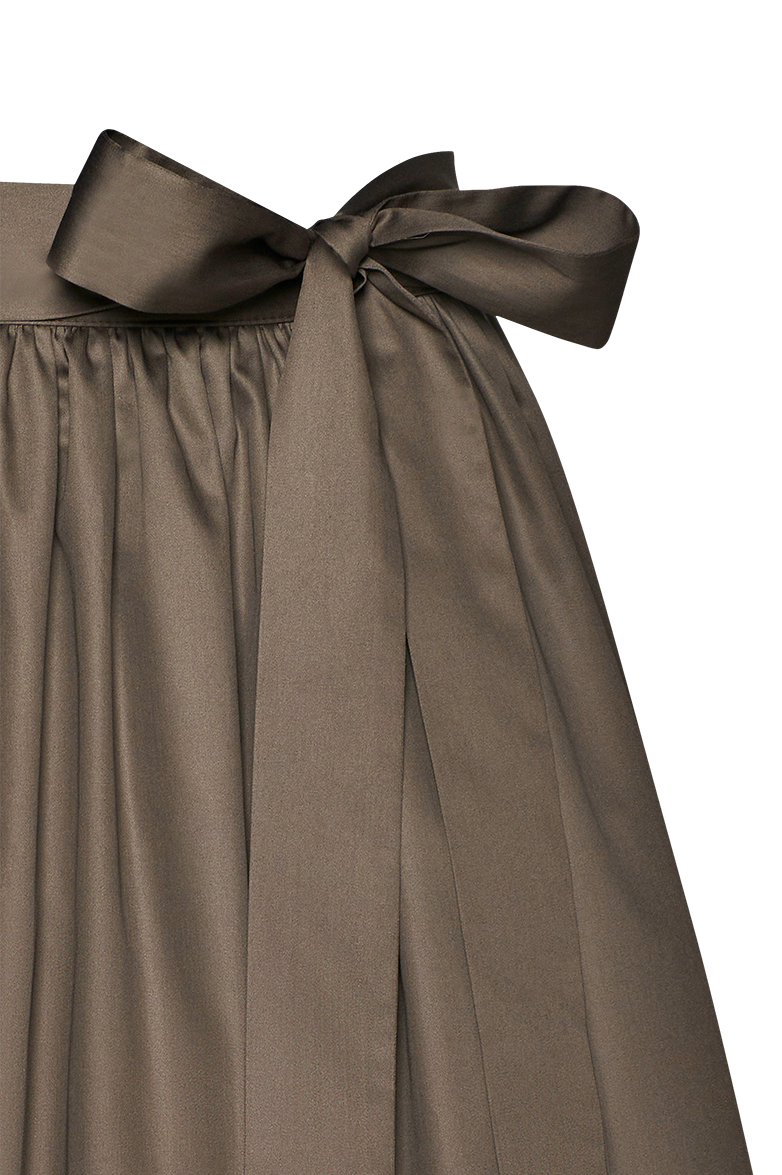 g-ssl-sch-rze-uni-rot-aus-anna-plochl-satin-80-cm image 5