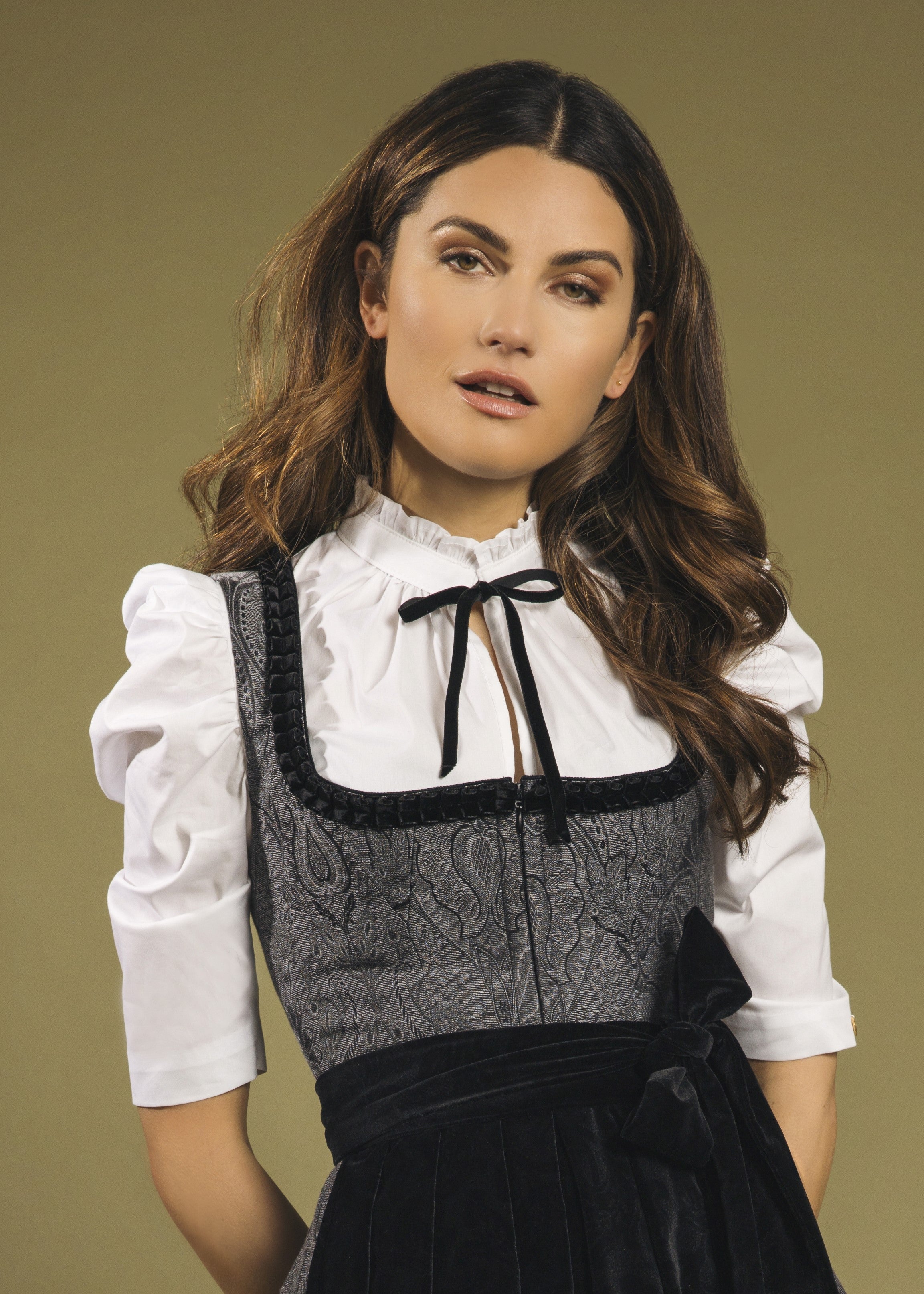 alpenherz-bluse-lotta-puffarm-wei-damen image 2