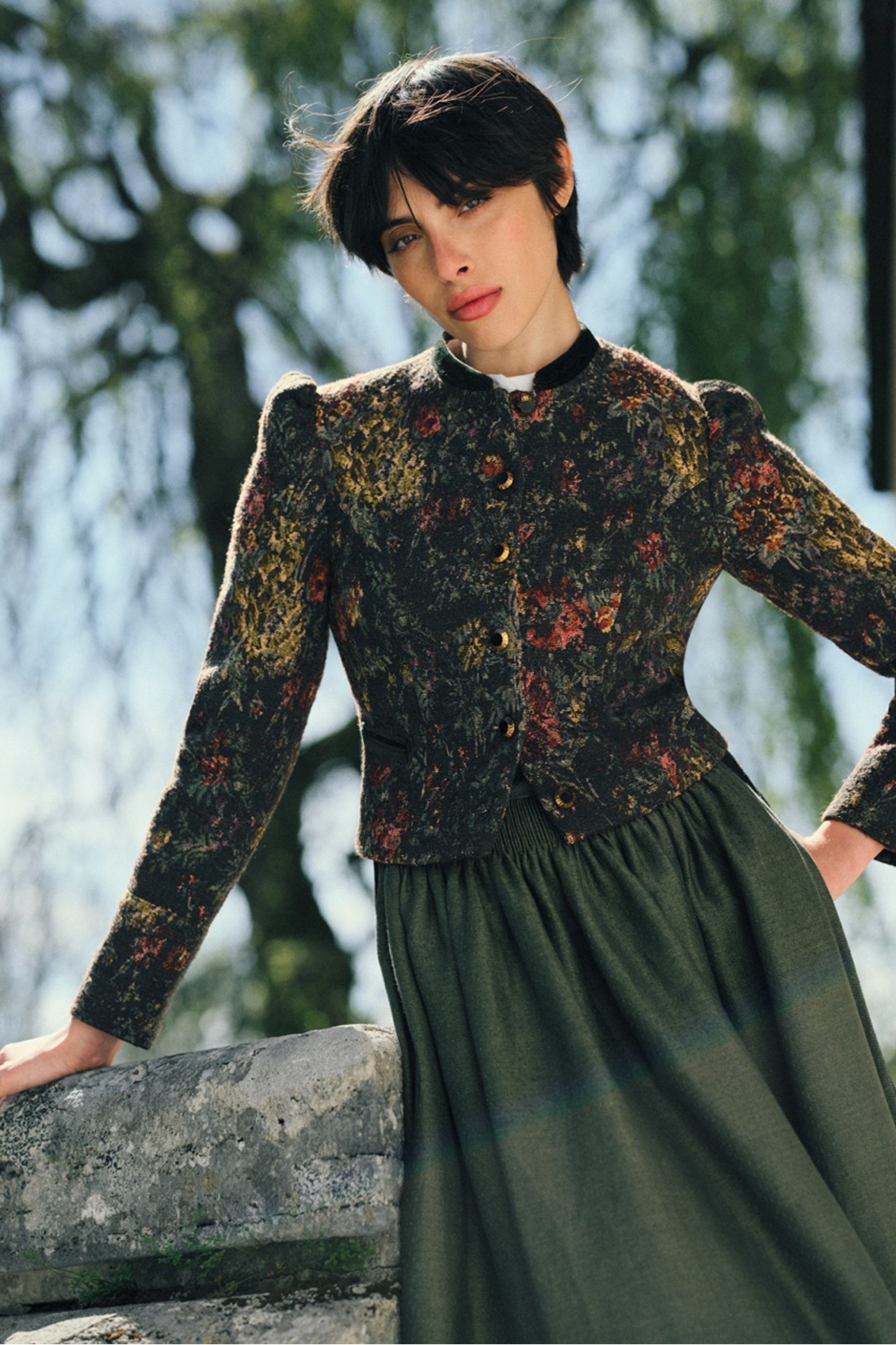gottseidank-damenmiederjacke-flora-mit-besticktem-stehkragen-2 image 2