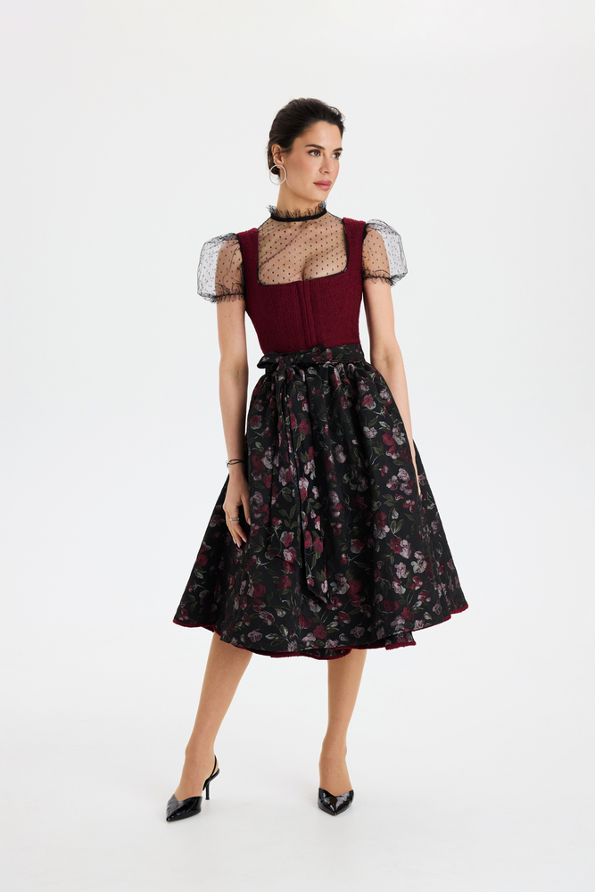 traumtrachten-dirndl-theresia-in-bordeaux-mit-2-sch-rzen image 5