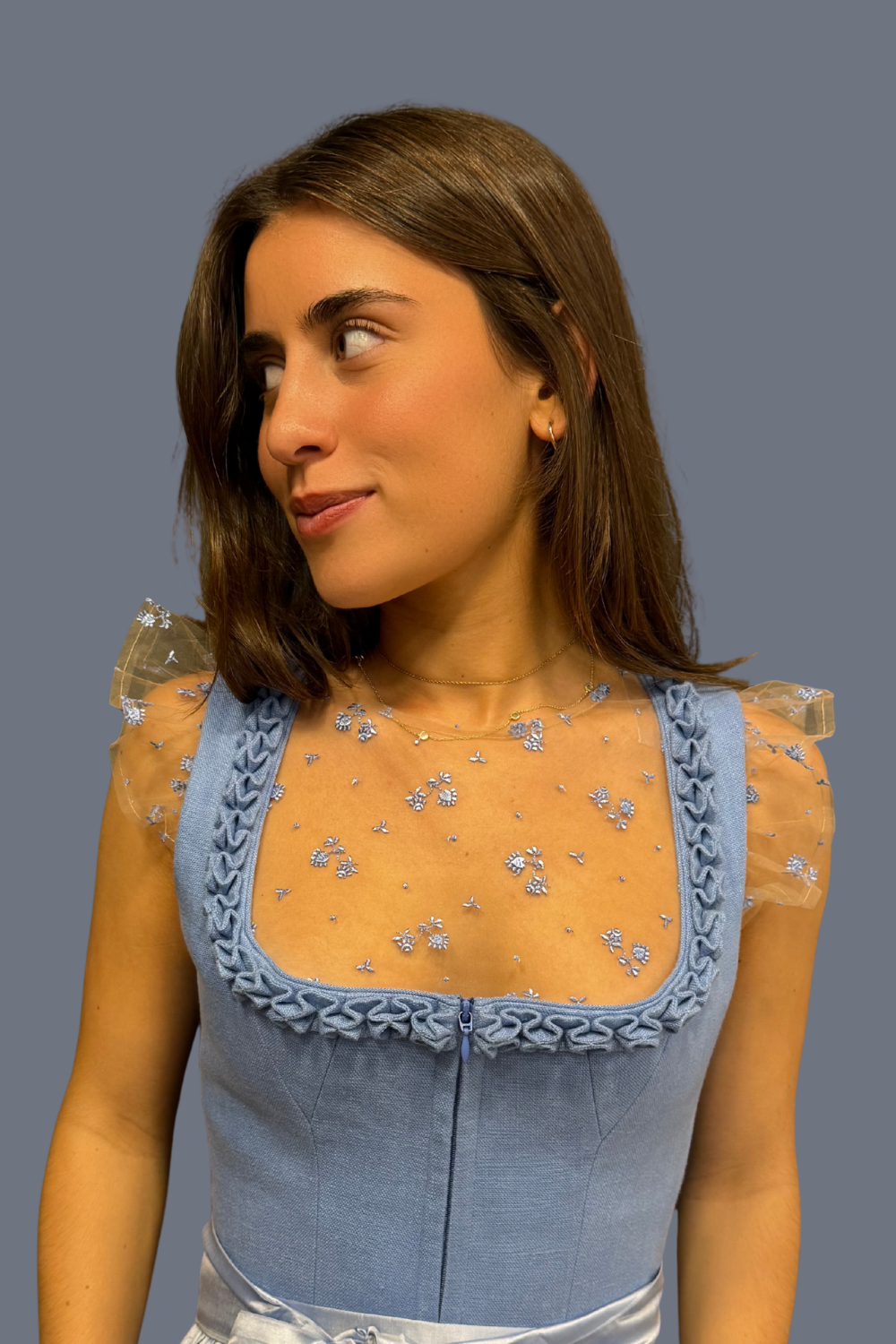 alpenherz-bluse-kim-fl-gel-spitze-dirndlbluse-hellblau image 3