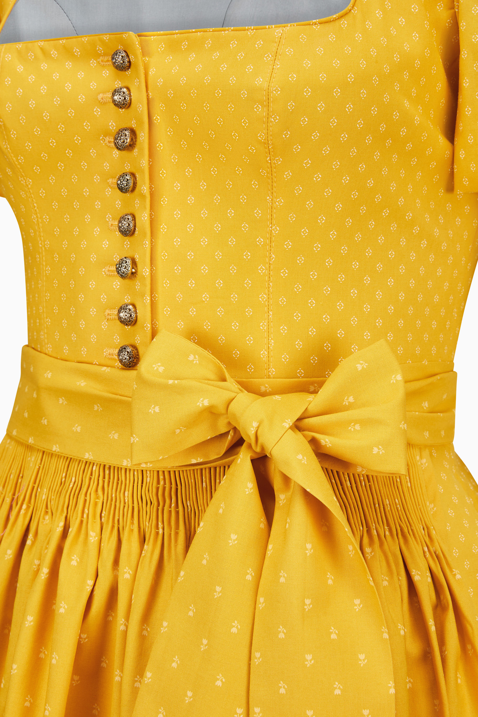 gottseidank-dirndl-laura-gerader-ausschnitt-kurzer-puffarm image 3