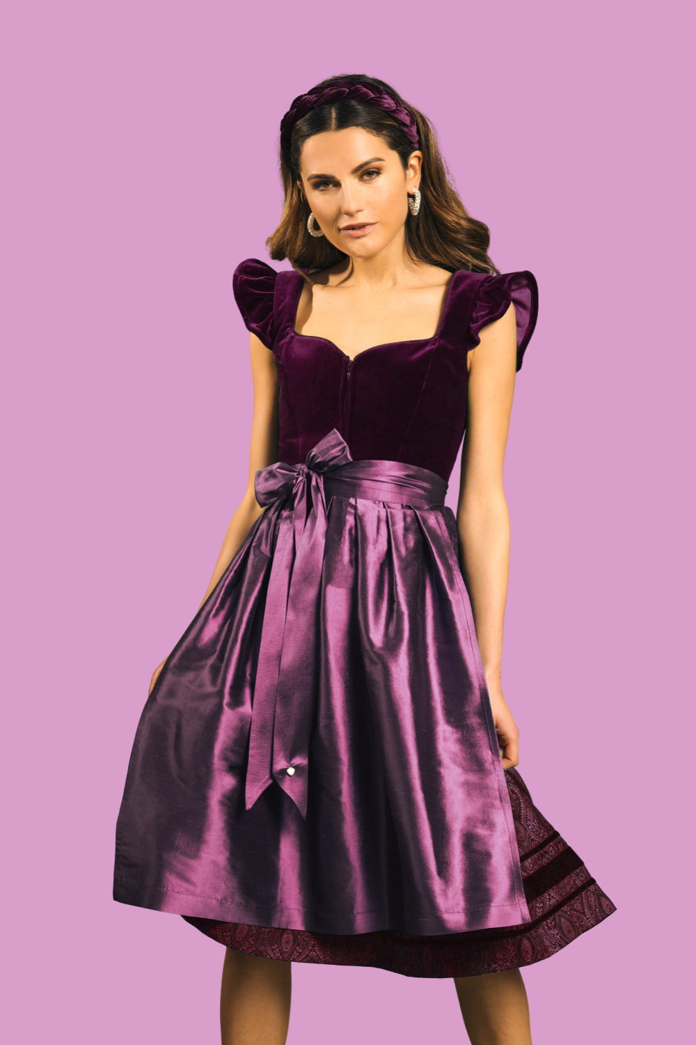 alpenherz-samtdirndl-melissa-aubergine-mit-abkn-pfbarem-arm image 2