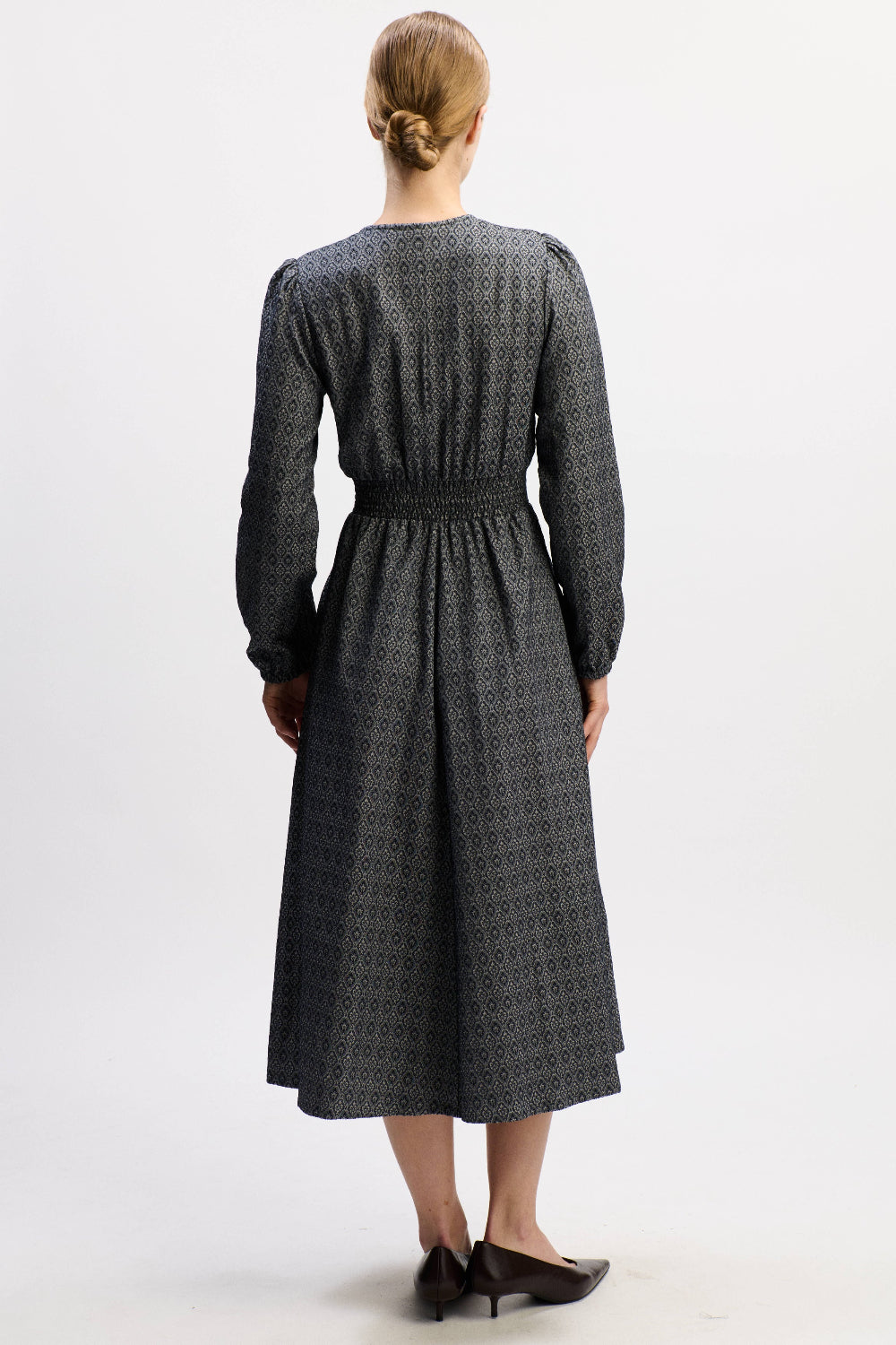 felicitas-damen-kleid-karlinda-jacquardkleid-mit-v-ausschnitt image 2
