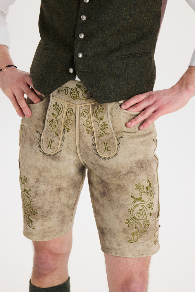 traumtrachten-wildbocklederhose-xaver-in-hell image 4